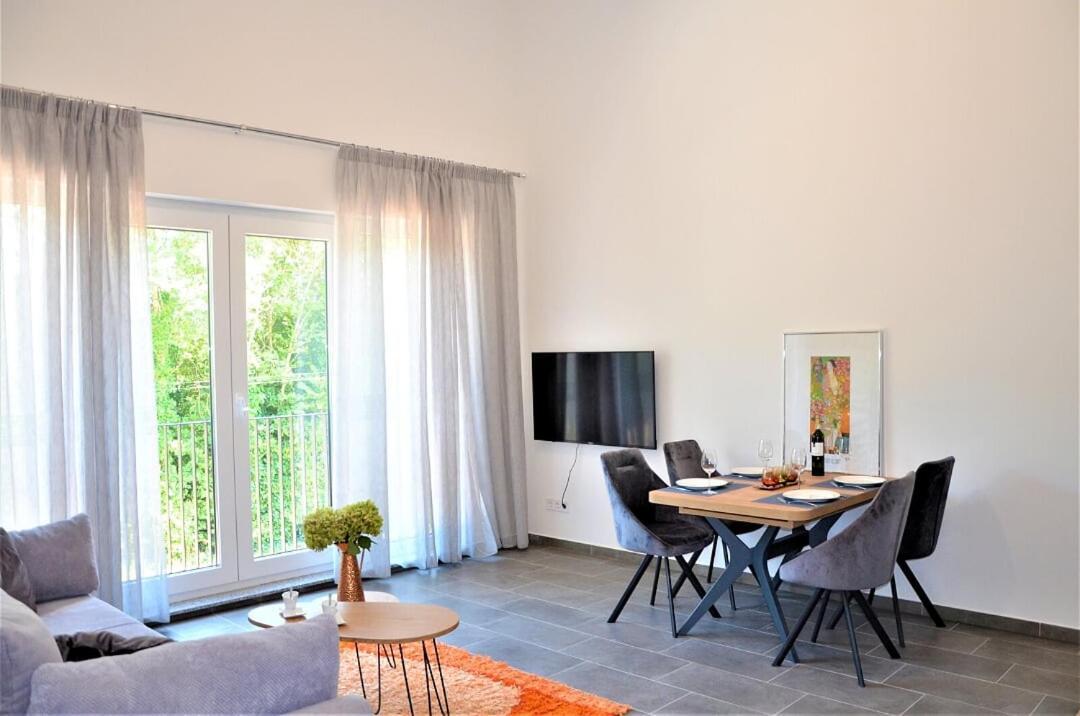 Papillon I Dolce Vita Tar-Vabriga Ngoại thất bức ảnh